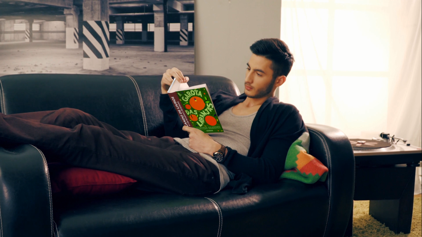 No momento, você está visualizando A Garota das Laranjas de Jostein Gaarder